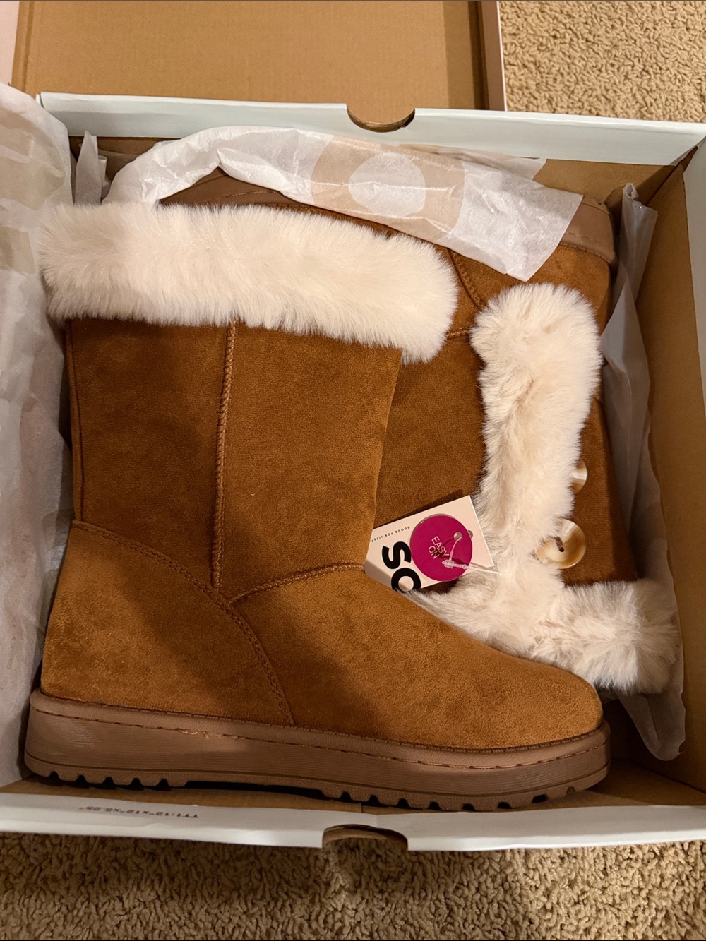 SO Chestnut Brown Winter Boots with Cream Faux-Fur Trim